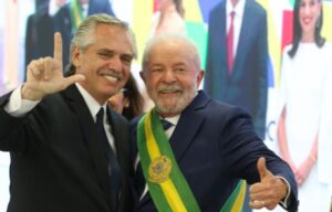 Lula vai estrear agenda internacional com viagem à Argentina