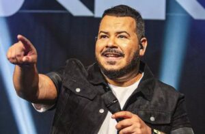Vocalista do Bokaloka morre de infarto aos 48 anos