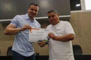Detran-AM certifica 77 pessoas no curso para condutores de transporte coletivo de passageiros
