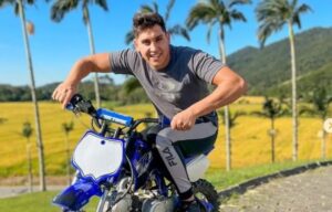 Youtuber é preso em SC depois de gravar assalto fake e mobilizar helicóptero e viaturas da PM