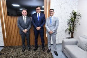 David Almeida participa da leitura da mensagem governamental de Wilson Lima reforçando parceria com Manaus