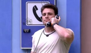 BBB23: Gustavo atende Big Fone e indica brother ao paredão