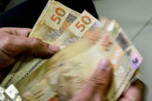 FGTS distribuirá quase R$ 13 bi do lucro de 2024