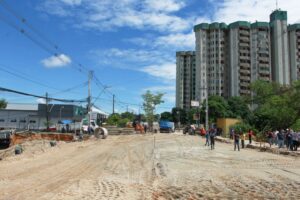 Trecho da avenida Djalma Batista é entregue recuperada nesta quinta-feira (23)