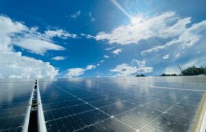 Maior usina de energia solar da região Norte do país é inaugurada