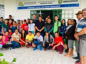 Ação conjunta do Idam e Prefeitura leva produtores de São Sebastião do Uatumã para excursão em Novo Remanso