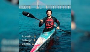 Atleta morre após engolir abelha durante treino de ciclismo, em Manaus
