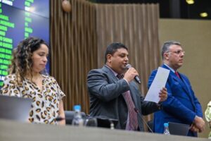 CMM aprova por unanimidade projeto de Caio André que proíbe instalação de medidores aéreos na capital