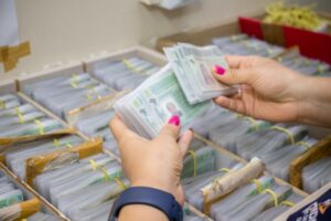 Detran-AM esclarece aos condutores estrangeiros como proceder para ser feita a alteração para CNH do Brasil