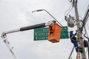 Ageman notifica empresa de iluminação pública por atraso na prestação do serviço