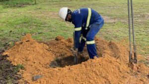 Prefeitura beneficia mais de 230 pessoas na comunidade Monte Sinai com projetores de LED do programa ‘Ilumina Manaus Rural’
