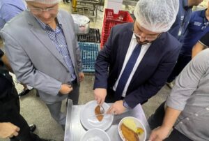 Serviços de alimentação e saúde estão funcionando normalmente nas unidades prisionais de Manaus, aponta inspeção