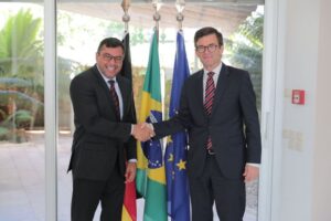 Wilson Lima busca parceria com governo alemão e BID para implantação de Escolas da Floresta