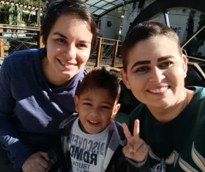 Filho de duas mães, menino de 4 anos morto em ataque a creche em Blumenau (SC) foi adotado há um ano