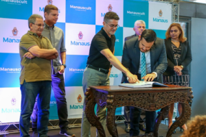 Osvaldo Cardoso toma posse como novo diretor-presidente da Manauscult