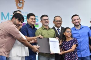 David Almeida amplia ‘Bolsa Idiomas’ para contemplar crianças a partir de 10 anos