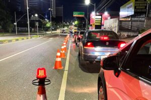 Operação Semana Santa: Detran-AM autua quase 300 condutores entre os dias 07 e 09 de abril