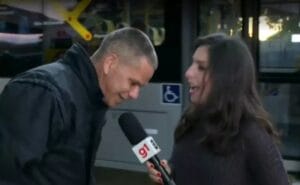 Repórter da Globo é surpreendida com declaração de homem ao vivo: “Te amo”