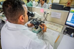 Exame preventivo em meio líquido: saiba como vai funcionar este novo método de coleta