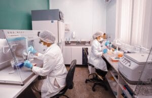 Inscrições para editais destinados a cientistas mulheres no Amazonas vão até o dia 26 de junho