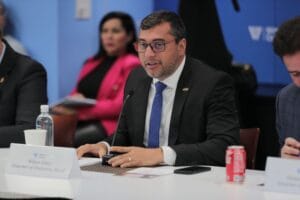 Em encontros nos EUA, Wilson Lima defende avanços econômicos com redução de impactos ambientais