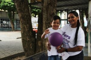 ‘Mudou a vida do meu filho’, diz mãe de criança com doença rara tratada há um ano no Hospital Adriano Jorge