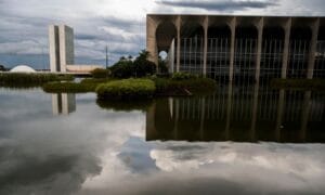 No Japão, presidente tratará de paz mundial durante Cúpula do G7