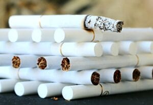 Homem que matou amigo após discussão por marca de cigarros é condenado a 10 anos de prisão, em Manaus