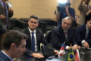 David Almeida retorna de Brasília com garantia de R$ 600 milhões em investimentos e apoio federal para atender famílias carentes