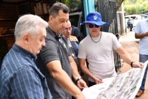 David Almeida destaca investimento em mobilidade durante vistoria às obras de ciclovia