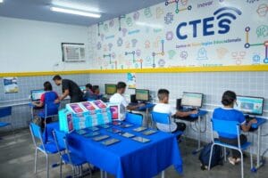 Após 39 anos sem reforma, escola municipal é reinaugurada pela Prefeitura de Manaus