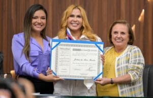 Joelma recebe Título de Cidadã do Amazonas: ‘Eu amo esse lugar. Amo esse povo’
