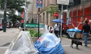 Dois moradores de rua morreram nas duas últimas madrugadas frias de SP