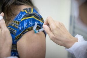 Vacina contra covid será incluída no Programa Nacional de Imunizações