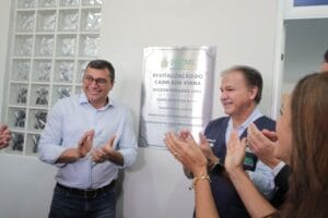Wilson Lima entrega Caimi Ada Rodrigues Viana revitalizado à população idosa da Zona Oeste de Manaus