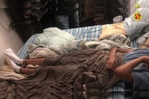 Criança de 12 anos que foi sequestrada e dopada, ficou algemada na cama de pedófilo