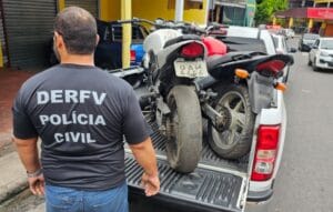 Nove veículos roubados, furtados e adulterados são apreendidos em oficinas mecânicas de Manaus