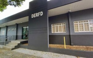 Mulher envolvida em roubo e tentativa de latrocínio em ônibus é presa em Manaus