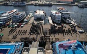 Polícia Militar embarca com grande efetivo para reforçar segurança durante o Festival de Parintins
