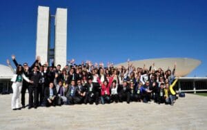 Estudantes da rede pública de ensino já podem se inscrever no programa ‘Parlamento Jovem Brasileiro’