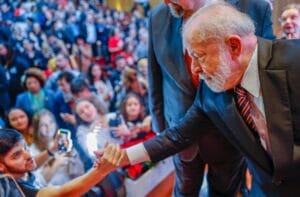 ‘Recursos para educação e saúde são investimento, não gasto’, diz Lula