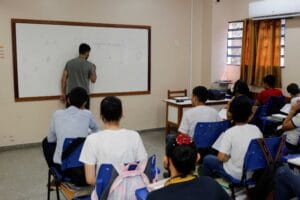 Confira o calendário de reposição das aulas perdidas durante período de greve dos professores