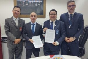 Parceria entre o TCE-AM e Ufam vai garantir mestrado em direito aos servidores das instituições