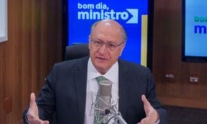 ‘Situação será resolvida em poucas horas’, diz Alckmin sobre apagão nacional