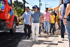 David Almeida anuncia aceleração do Asfalta Manaus durante o verão: ‘Os serviços vão chegar aos seus bairros’