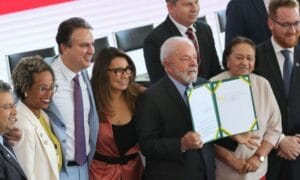 ‘Não se pode falar em meritocracia com educação desigual’, diz Lula