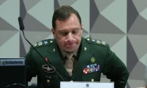 Moraes manda Cid tirar tornozeleira e cumprir pena em regime aberto