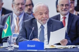 ‘Qualquer dinheiro aplicado na educação vale a pena’, diz presidente Lula