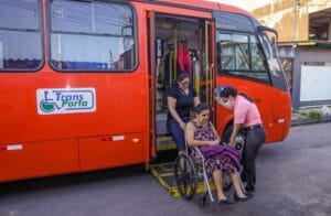 Em Manaus, serviço Transporta garante mobilidade e dignidade para cidadãos