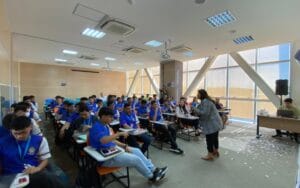 TCE-AM inicia segundo semestre dos menores aprendizes com workshop sobre como lidar com ansiedade